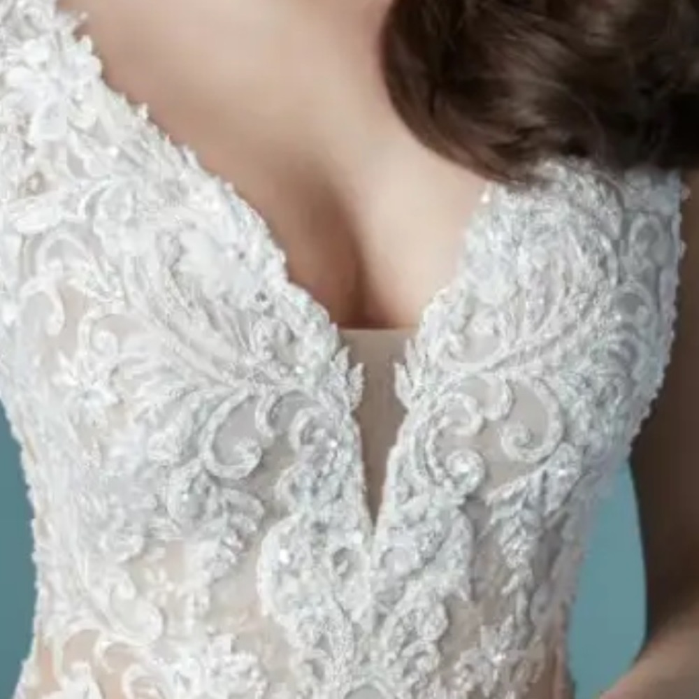 Maggie Sottero Delilah wedding gown lace beading 14 - Picture 2 of 7